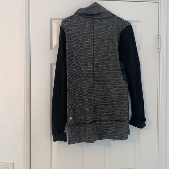 lululemon jacket - Picture 5 of 6